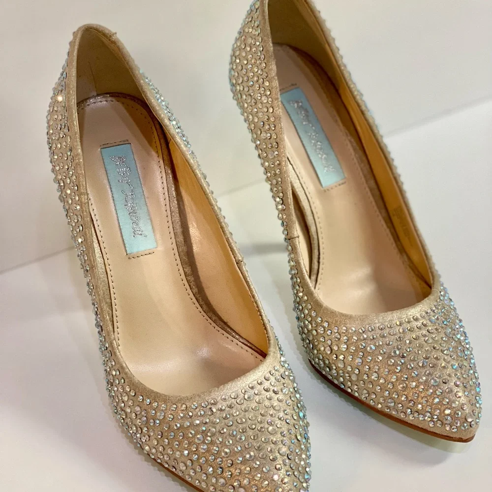 Betsey Johnson SB-Shine Pumps - Picture 3 of 3